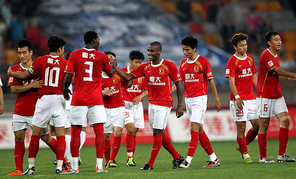 英超半场：达姆斯高、弗莱明造险，布伦特福德0-0伯恩利（英超半场战报：布伦特福德0-0伯恩利，达姆斯高与弗莱明相继制造险情）