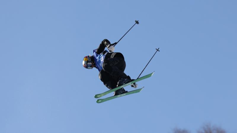 跟队：米兰有意签下阿图博卢，卡普里莱和雷斯特也在名单中（随队记者：米兰有意引进阿图博卢，卡普里莱与雷斯特同列候选名单）