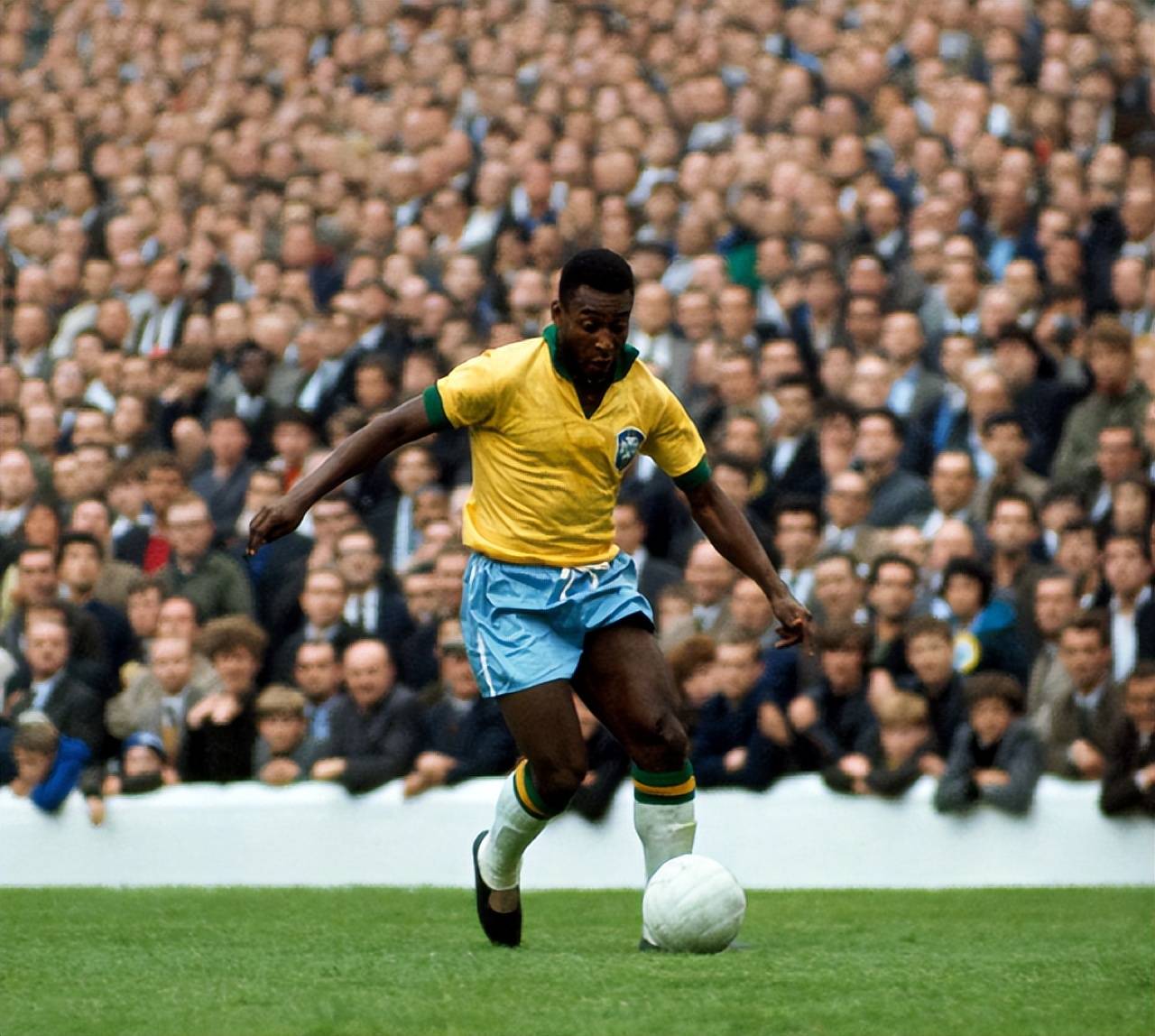 每体：加维和费尔明受伤，佩德里刚复出，弗里克面临布阵难题（每体：加维与费尔明伤停，佩德里刚回归，弗里克面临排兵布阵困局）