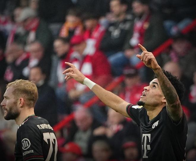 皮耶罗：尤文存在环境问题，心态轻松的球员来这之后都变沉重（皮耶罗：尤文环境不佳，原本轻松的球员来后也会变得沉重）