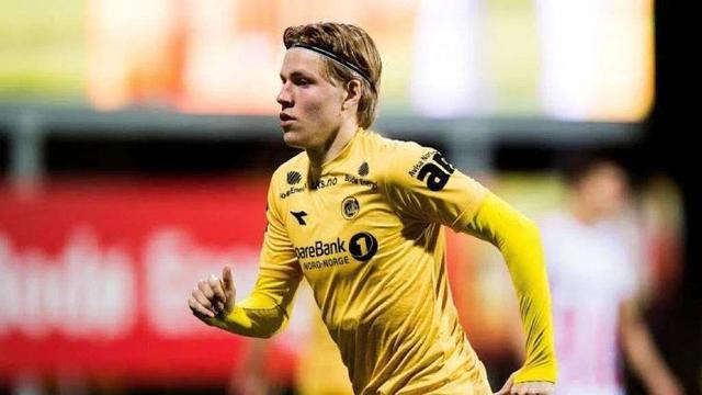 足球联赛赛季最佳球员排行榜（足球联赛本赛季最佳球员榜单）