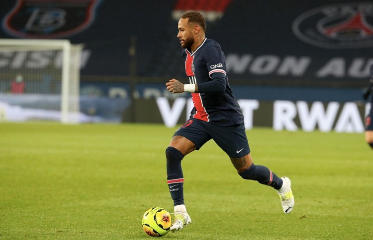 官方：拜仁中场帕利尼亚租借加盟热刺，含2500万欧买断条款（官宣：热刺租借签下拜仁中场帕利尼亚，买断价2500万欧）