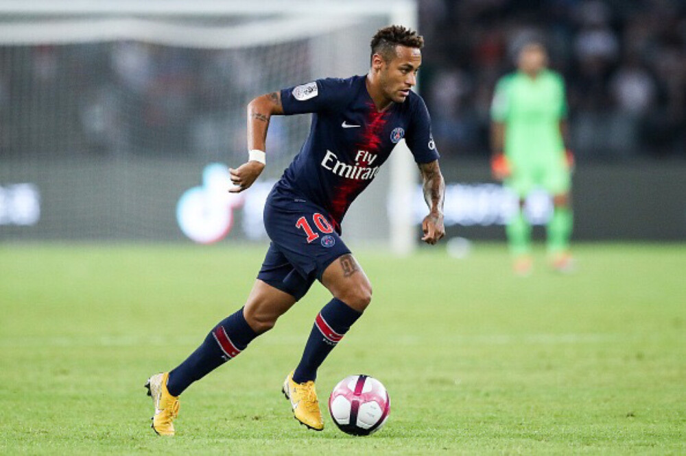 克罗斯：皇马与曼城都缺乏中场控制力；英超球队客场表现下滑（克罗斯称皇马、曼城中场控制不足，英超球队客场成绩走低）