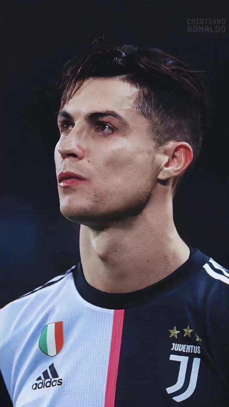 阿森纳成为第二支，在小组赛／联赛阶段10连胜的英伦球队（阿森纳成英伦足坛第二支在小组赛或联赛阶段豪取十连胜的球队）