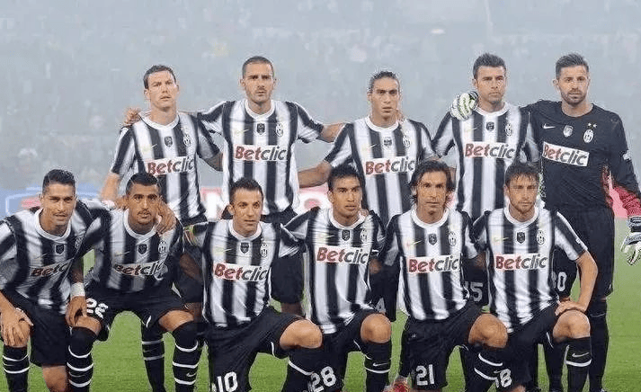 身价还得涨！尼科-帕斯13场5球5助攻，成意甲赛季首位造10球球员（意甲本季首位参与10球！尼科-帕斯13战5球5助，身价继续看涨）