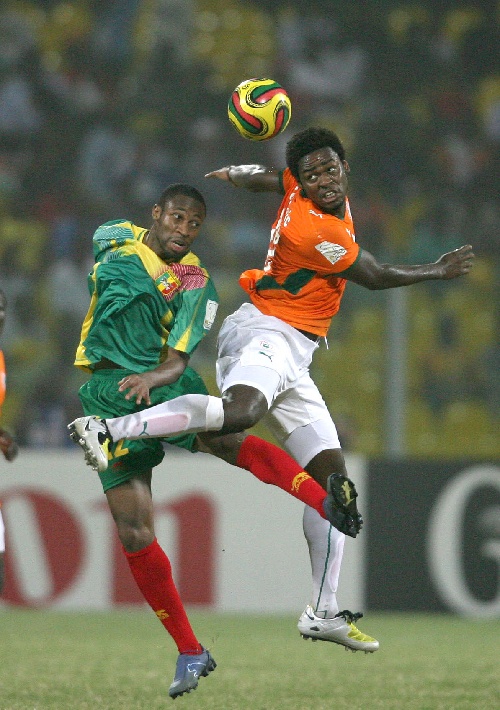 津门虎、申花发布联合倡议书：不发表地域歧视、群体攻击言论（津门虎与申花联合倡议：抵制地域歧视与群体攻击言论）