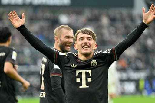 英超赛场亮点：利物浦逆转曼联,（英超焦点：利物浦完成对曼联的逆转）