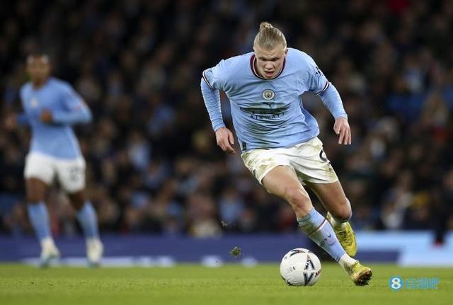 足球中超裁判培训升级，将启用模拟判罚室（中超裁判培训再升级：模拟判罚室即将上线）